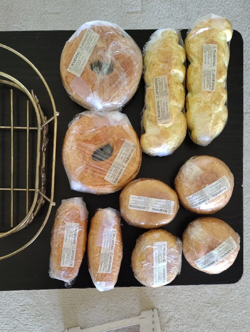 Gold Wire Bread Basket with Brown Decorative Bread